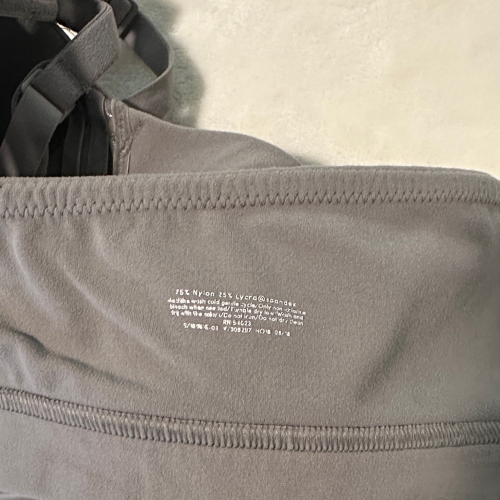 Athleta Gray Sports Bra D-DD - Picture 8 of 9